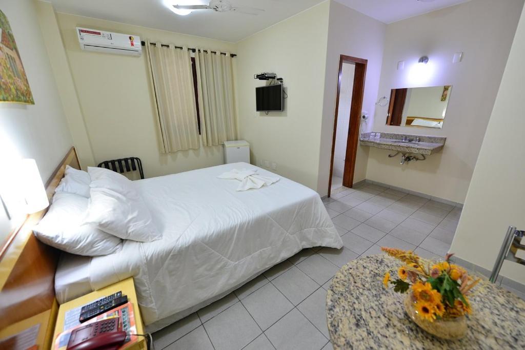 Vind'S Plaza Hotel Caratinga Екстер'єр фото