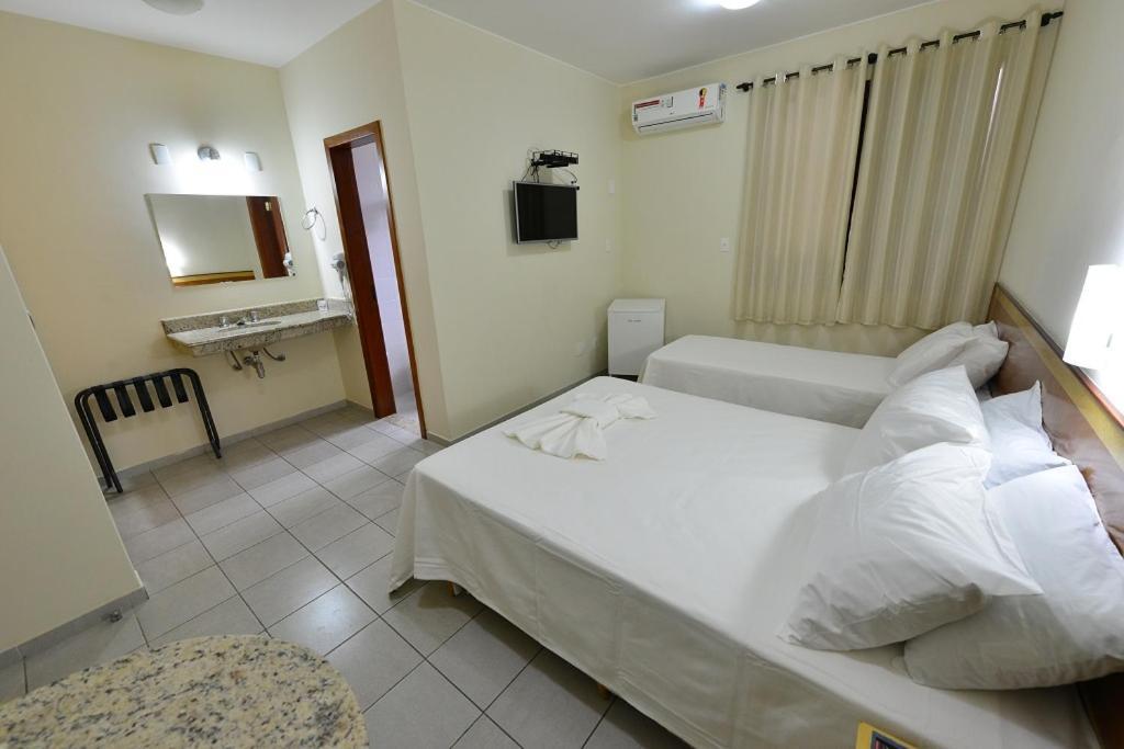 Vind'S Plaza Hotel Caratinga Екстер'єр фото
