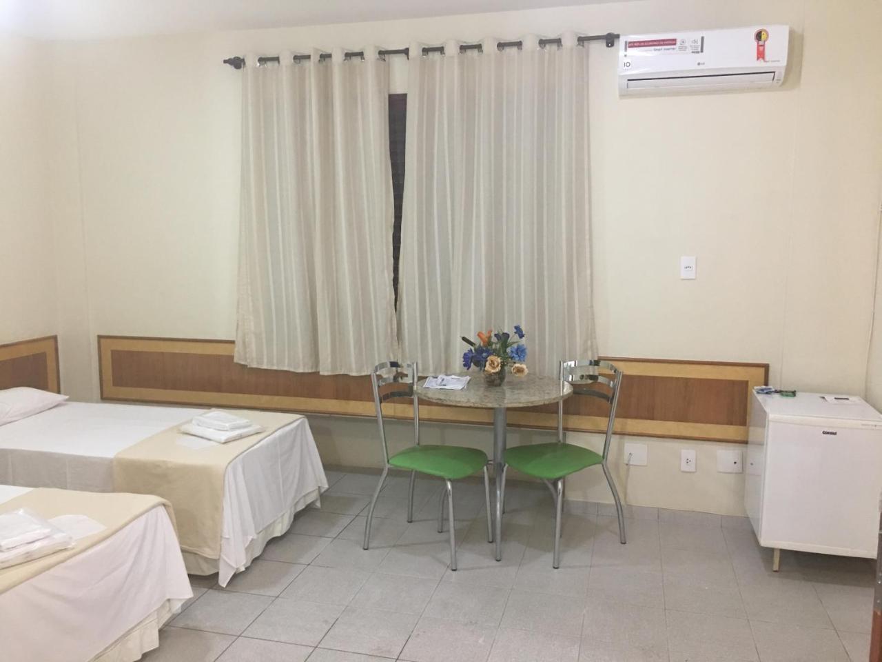 Vind'S Plaza Hotel Caratinga Екстер'єр фото